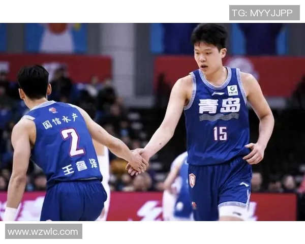 山东黄金与青岛双星激战正酣谁将赢得这场篮球盛宴的胜利